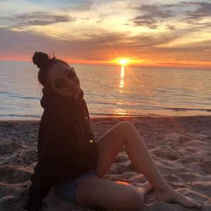 Meet your Posher, Anna